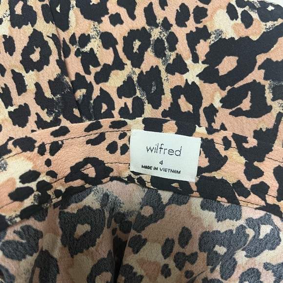 Aritzia Wilfred Button Midi skirt - Picture 6 of 6